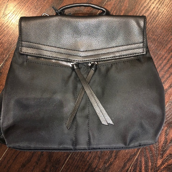 Brand New Botkier Trigger Mini Backpack - Picture 4 of 6